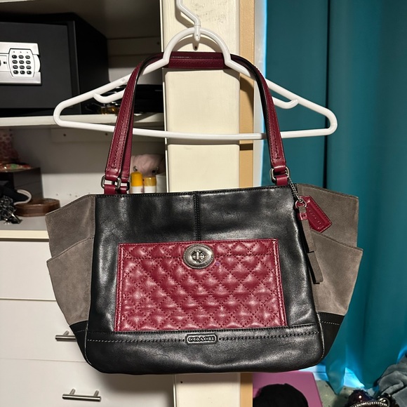 Coach Carrie Park Colorblock Gray Burgundy Quilted F24693 Suede Leather Tote - Picture 1 of 5